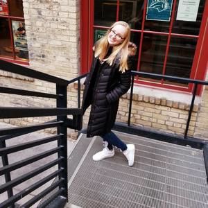 Meet your Posher, Taryn